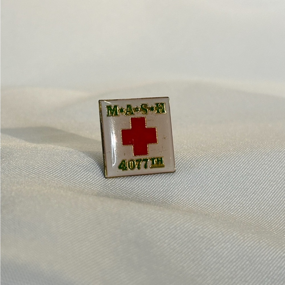 Vintage M.A.S.H 4077th Pin